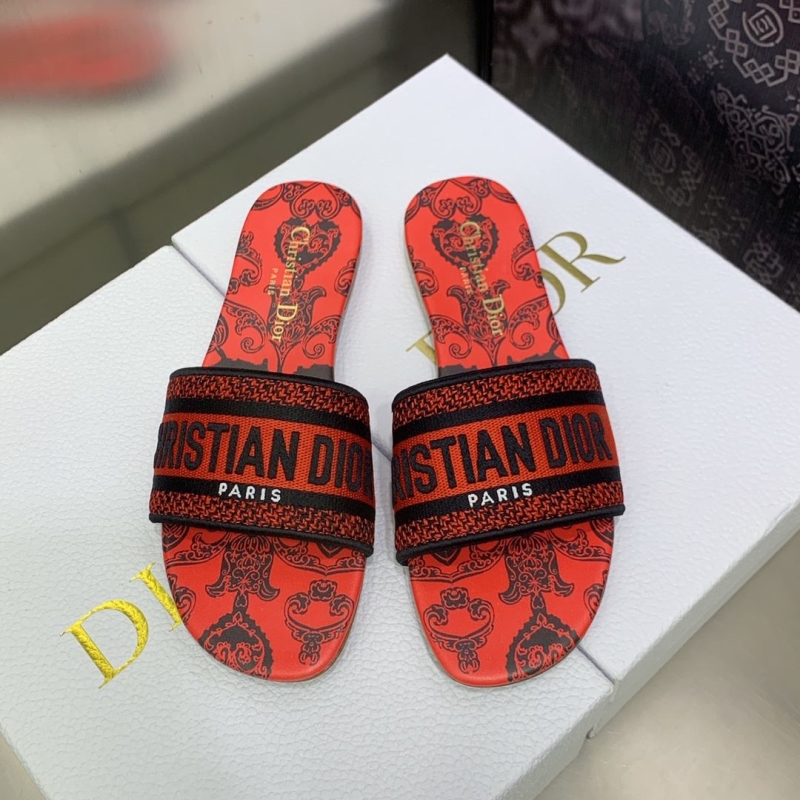 ch**an D*or slippers